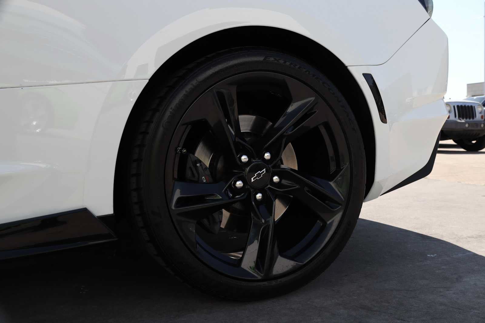 Used 2020 Chevrolet Camaro SS RWD image 58