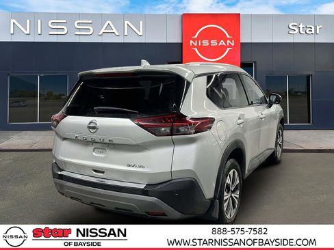 Used 2021 Nissan Rogue SV w/ Premium Package image 6