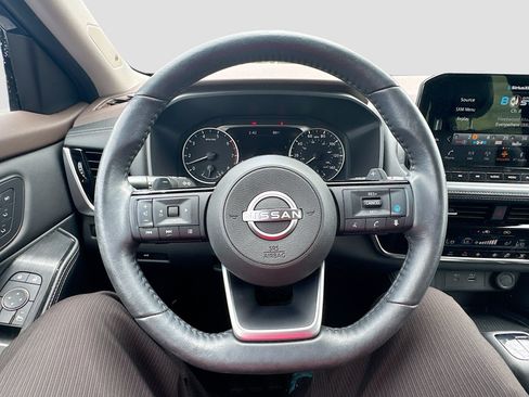 Used 2023 Nissan Rogue SL w/ SL Premium Package AWD/4WD image 11