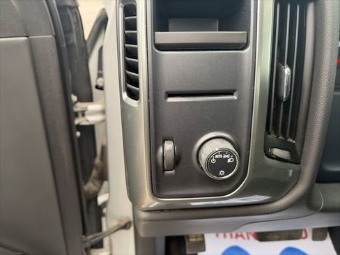 Used 2019 Chevrolet Silverado 1500 LT image 16