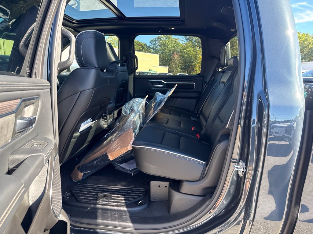 New 2027 RAM 1500 Laramie AWD/4WD image 22