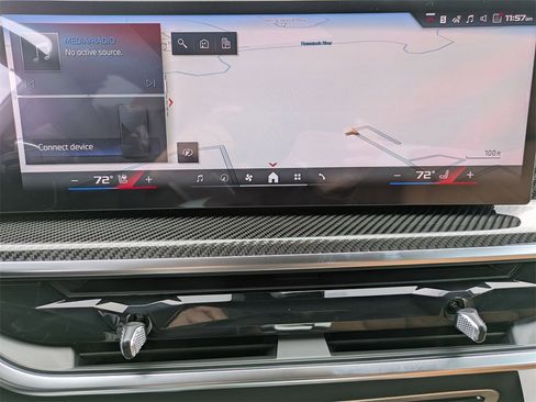 New 2026 BMW X5 M60i w/ Climate Comfort Package image 21