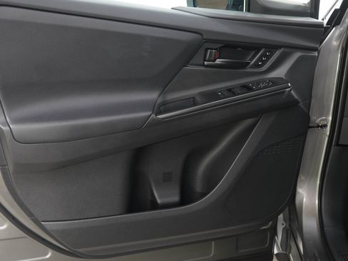 Used 2026 Toyota bZ AWD/4WD image 19