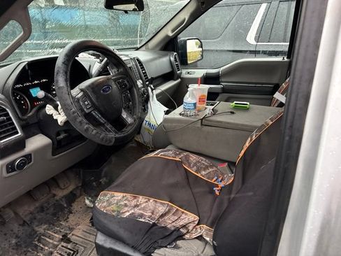 Used 2016 Ford F150 XLT AWD/4WD image 6