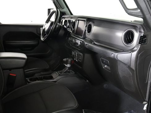 Used 2023 Jeep Gladiator Sport image 21