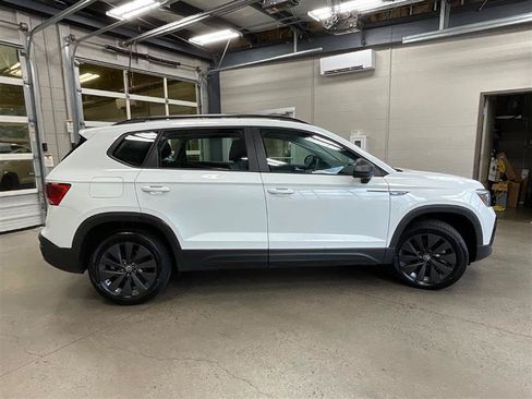 Used 2023 Volkswagen Taos S FWD image 6