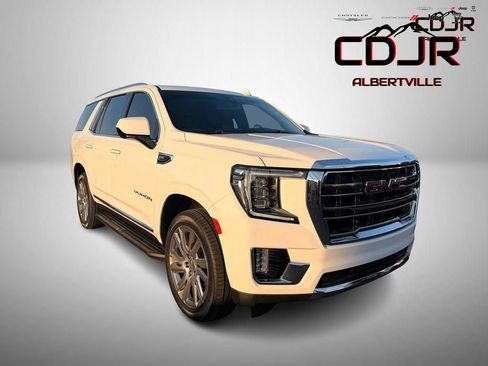 Used 2021 GMC Yukon SLT AWD/4WD image 1