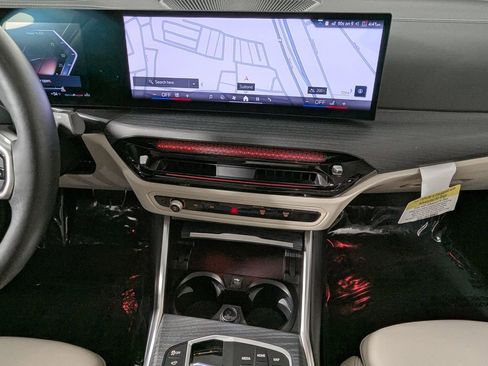 Used 2025 BMW 330i xDrive Sedan w/ M Sport Package image 36