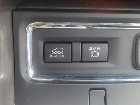 Used 2020 Subaru Ascent Limited image 21