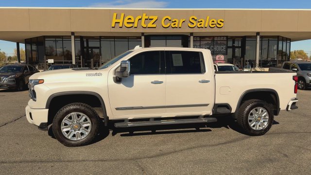 Used 2025 Chevrolet Silverado 3500 High Country w/ High Country Premium Package AWD/4WD image 5