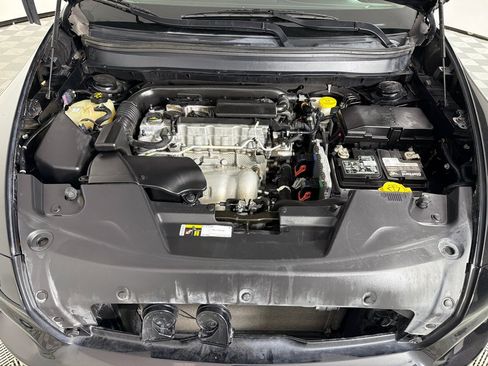 Used 2018 Jeep Cherokee Latitude Plus FWD image 28