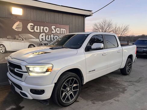 Used 2019 RAM 1500 Laramie AWD/4WD image 1