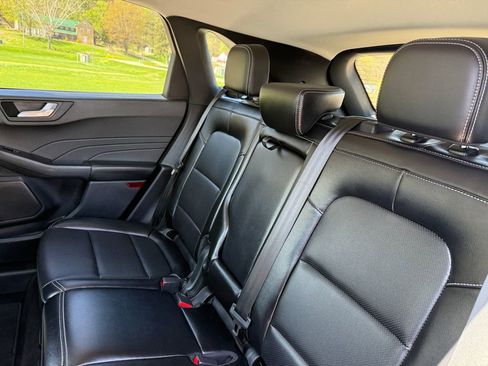 Used 2022 Ford Escape SEL FWD image 35