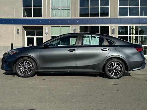 Used 2023 Kia Forte LXS w/ LXS Technology Package image 7