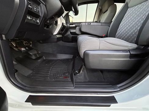 Used 2019 Toyota Tundra SR5 image 32