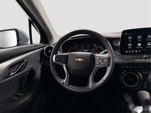 New 2026 Chevrolet Blazer LT image 25