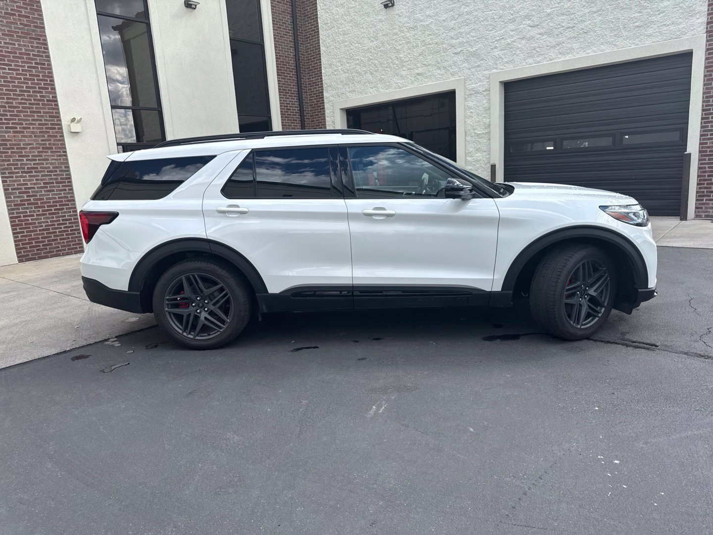 Used 2026 Ford Explorer ST w/ Sun And Sound Package AWD/4WD image 9