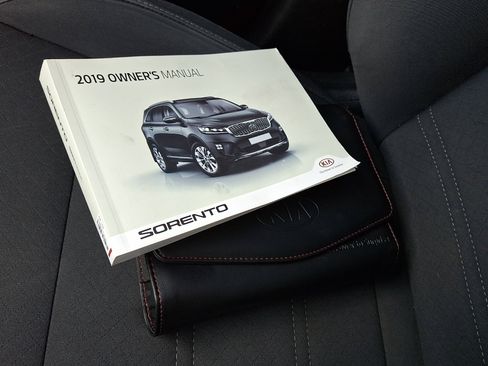 Used 2019 Kia Sorento 2.4L LX image 26