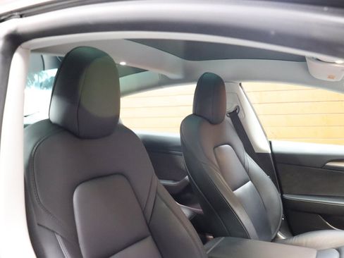 Used 2023 Tesla Model 3 Standard Range image 50