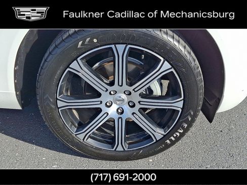 Used 2020 Volvo XC60 T5 Inscription image 8