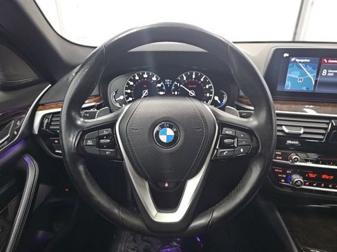 Used 2017 BMW 540i xDrive w/ Premium Package image 23