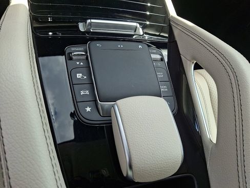Used 2023 Mercedes-Benz GLE 350 4MATIC image 27