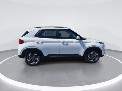 New 2026 Hyundai Venue SEL FWD image 9