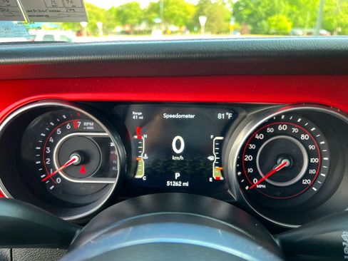 Used 2020 Jeep Wrangler Unlimited Rubicon w/ Dual Top Group AWD/4WD image 16