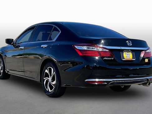 Used 2017 Honda Accord LX image 11