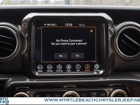 Used 2023 Jeep Gladiator Rubicon w/ Cold Weather Group image 19