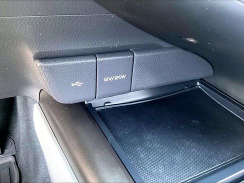 Used 2023 Toyota Camry SE FWD image 15