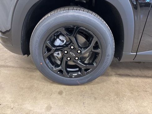 New 2026 Chevrolet Trax LT image 11