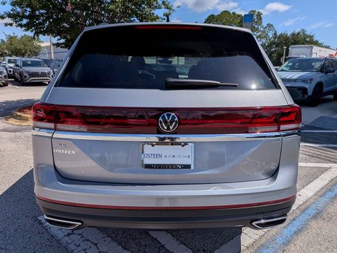 New 2026 Volkswagen Atlas SE FWD image 5