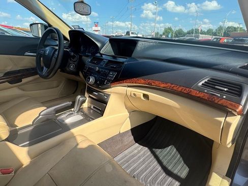Used 2010 Honda Crosstour EX-L image 13