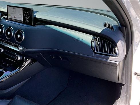 Used 2022 Kia Stinger GT-Line RWD image 16