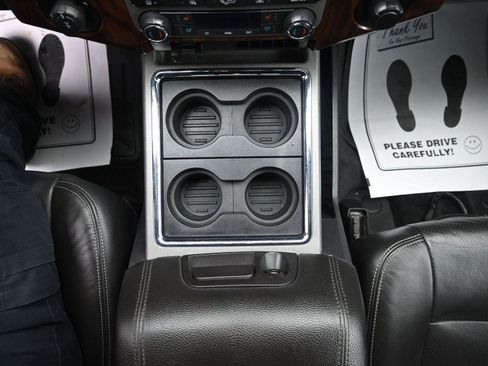 Used 2011 Ford F250 Lariat w/ Lariat Interior Pkg image 25