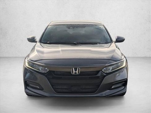 Used 2018 Honda Accord Sport image 2