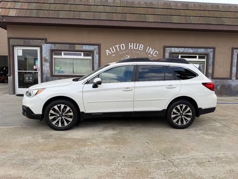 Used 2015 Subaru Outback 3.6R Limited image 6