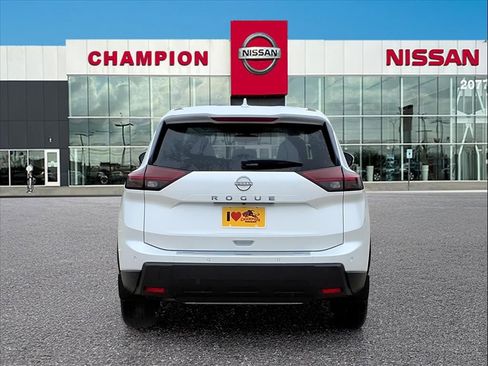 New 2026 Nissan Rogue SV image 6