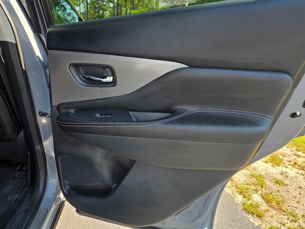Used 2022 Nissan Murano SL AWD/4WD image 23