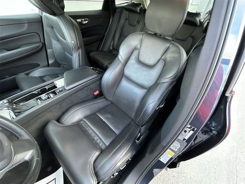 Certified 2021 Volvo XC60 T5 Inscription image 15