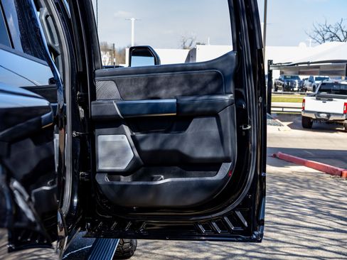 Used 2025 Ford F450 Platinum image 39