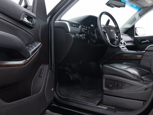 Used 2017 Chevrolet Tahoe LT w/ LT Midnight Edition AWD/4WD image 31