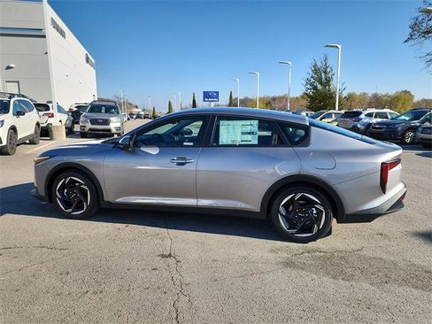 New 2025 Kia K4 EX image 6