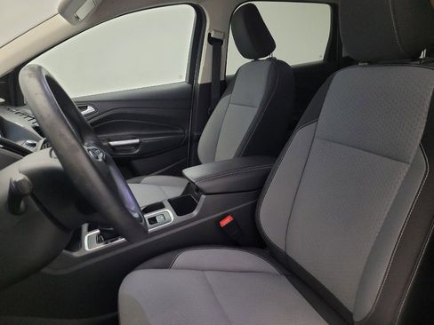 Used 2019 Ford Escape SE image 17