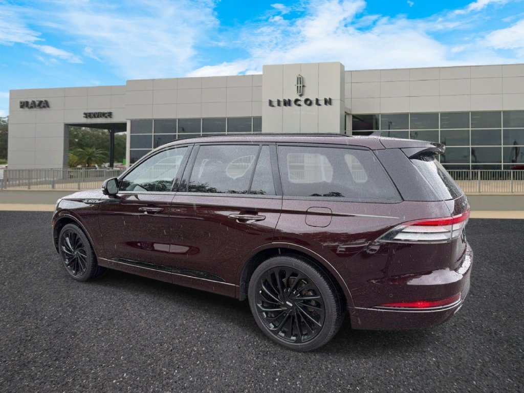 Used 2023 Lincoln Aviator Reserve w/ Equipment Group 201A RWD image 5