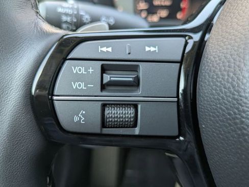 Certified 2025 Acura ADX Base image 14