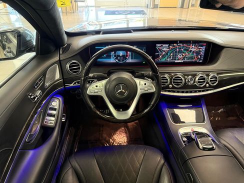 Used 2018 Mercedes-Benz S 560 4MATIC Sedan w/ AMG Line Exterior image 11