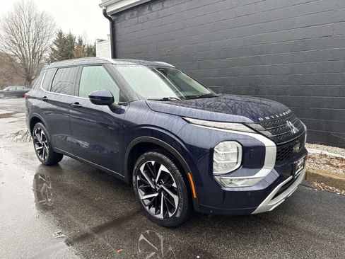 Used 2022 Mitsubishi Outlander SEL image 4