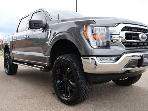 Used 2022 Ford F150 XLT w/ Equipment Group 302A High AWD/4WD image 5
